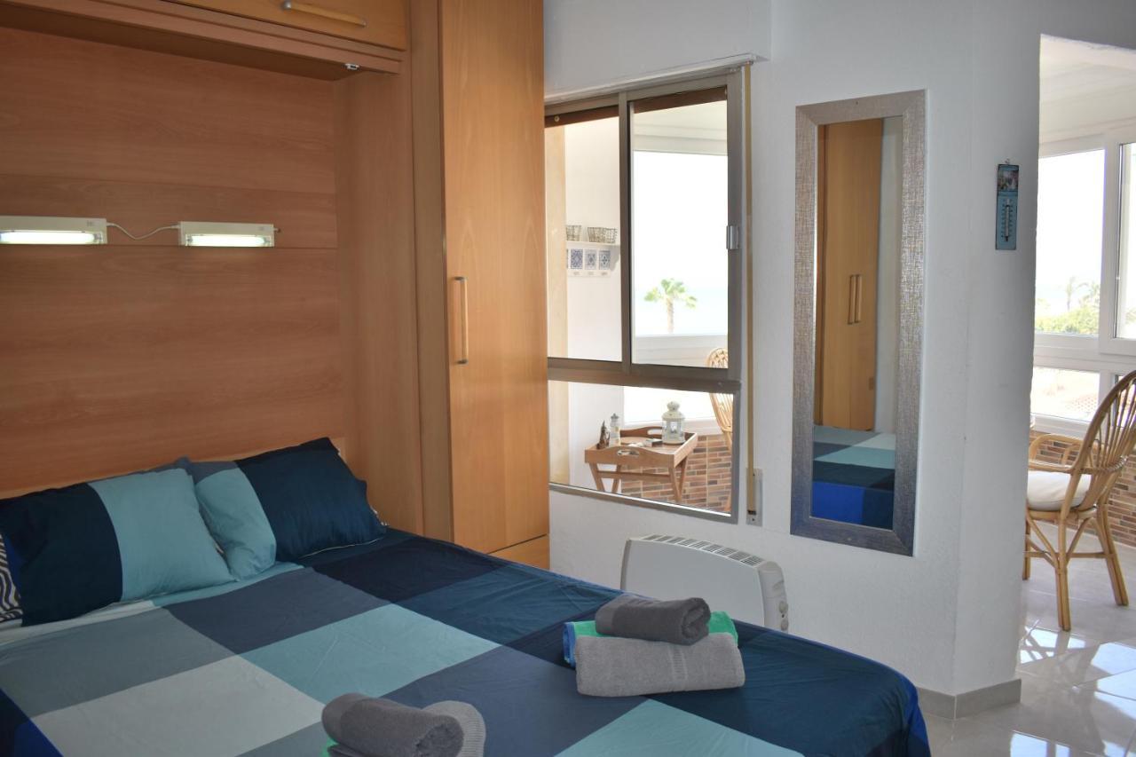Apartamento Fantastic Studio - Beachfront Torrox Exterior foto